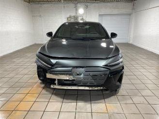Audi S6 e-tron Avant quattro 370kW HUD/360/PANO/AHK picture 4
