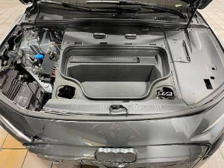 Audi S6 e-tron Avant quattro 370kW HUD/360/PANO/AHK picture 16