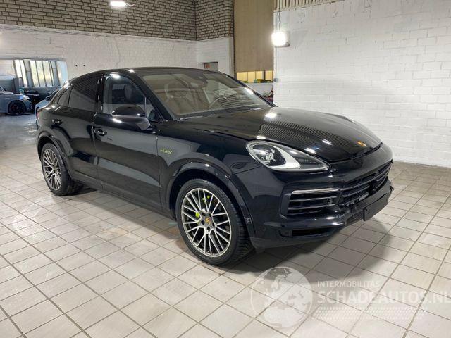 Porsche Cayenne E-Hybrid Coupe CHRONO/HUD/PANO/360/AHK