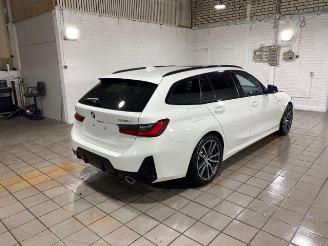 Auto incidentate BMW 3-serie 0d xDrive Touring M Sport PANO/HUD/AHK/60 2025/12