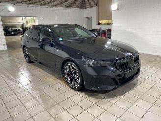 BMW 5-serie e Touring M Sport Pro PANO/HUD/AHK/360/B&W picture 3