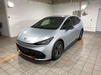 Schadeauto Cupra Born KAM/NAVI 2024/6