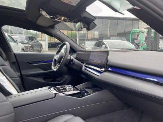 BMW i5 xDrive40 M Sport Pro PANO/HUD/AHK/360/NAVI picture 22
