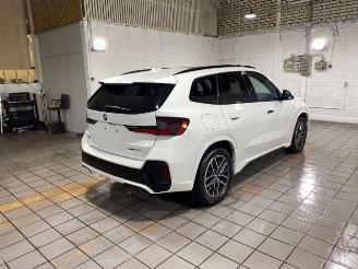 krockskadad bil auto BMW X1 xDrive30e M Sport PANO/HUD/360/H&K/NAVI 2024/7