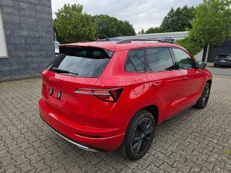 Unfallwagen Skoda Karoq 1.5 TSI DSG Sportline PANO/AHK/KAM/NAVI 2025/11