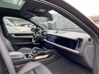 Porsche Cayenne E-Hybrid Coupe CHRONO/PANO/BOSE/360 picture 17