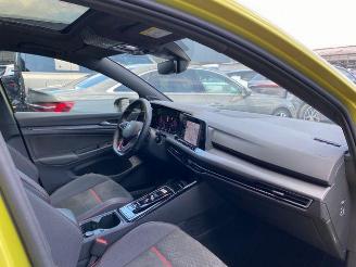 Volkswagen Golf GTI DSG Clubsport PANO/HUD/H&K/KAM/NAVI picture 16