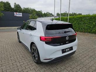 Volkswagen ID.3 Pro picture 11