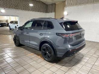 Volkswagen Tiguan 2.0 TDI DSG 4Motion R-Line AHK/360/NAVI picture 9