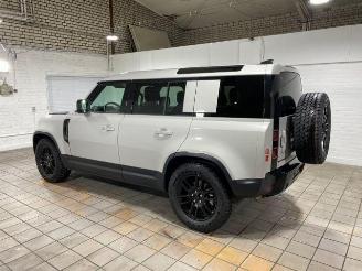 Land Rover Defender S 110 D200 AWD PANO/HUD/360/NAVI picture 2