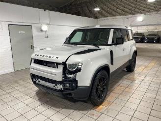Land Rover Defender S 110 D200 AWD PANO/HUD/360/NAVI picture 5