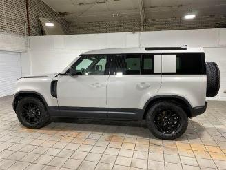 Land Rover Defender S 110 D200 AWD PANO/HUD/360/NAVI picture 3