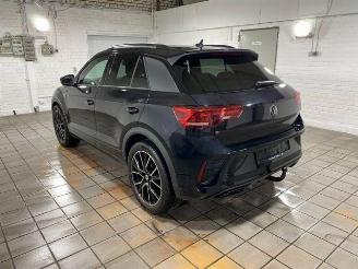 Schadeauto Volkswagen T-Roc 1.5 TSI DSG R-Line AHK/KAM/NAVI 2024/9