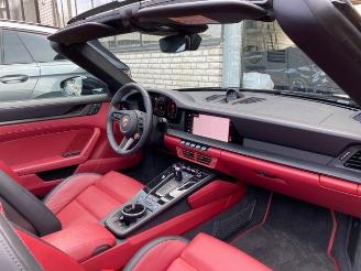 Porsche 911 Targa 4 GTS T-Hybrid PCCB/LIFT/NACHTSICHT picture 17