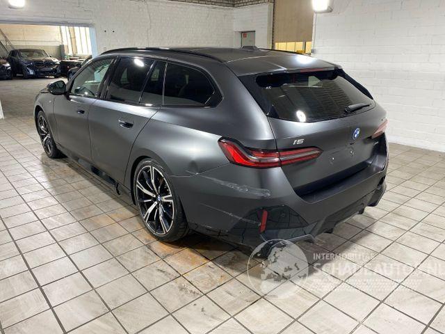 BMW i5 eDrive40 Touring M Sport Pro PANO/HUD/360/H&K