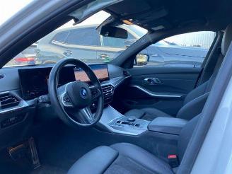 BMW 3-serie 0e Touring M Sport HUD/AHK/KAM/NAVI picture 13