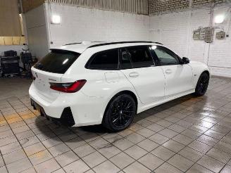 BMW 3-serie 0e Touring M Sport HUD/AHK/KAM/NAVI picture 2