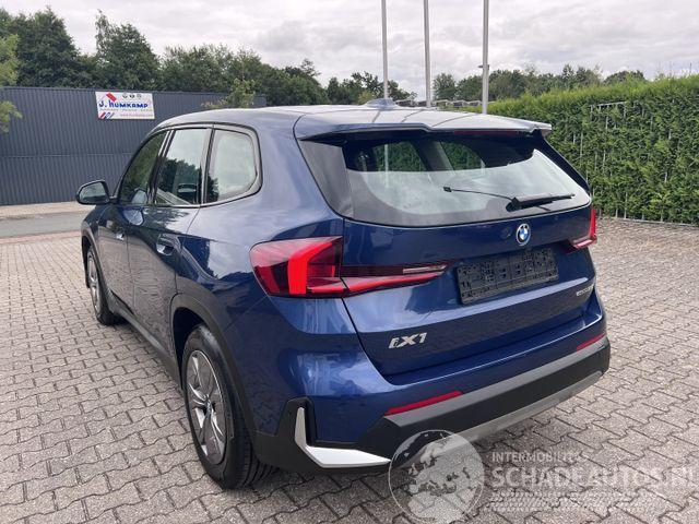 BMW iX1 eDrive20 AHK/KAM/NAVI