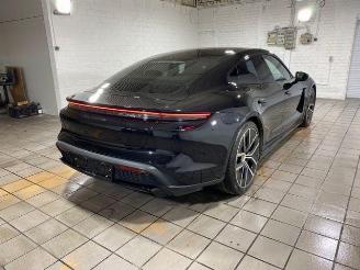 Auto incidentate Porsche Taycan GTS CHRONO/PANO/HUD/360/BOSE/NAVI 2025/9