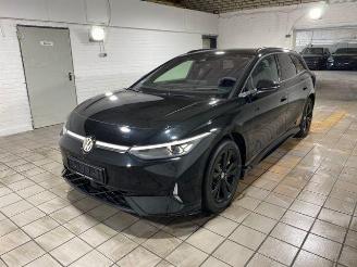 uszkodzony samochody osobowe Volkswagen ID.7 Tourer GTX 4Motion HUD/AHK/360/NAVI/H&K 2026/1