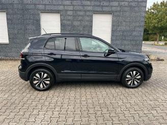 Volkswagen T-Cross  picture 3