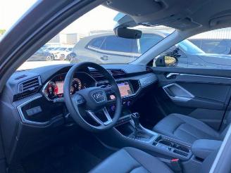 Audi Q3 35 TDI S line KAM/NAVI picture 13