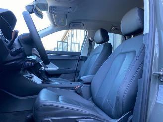 Audi Q3 35 TDI S line KAM/NAVI picture 14