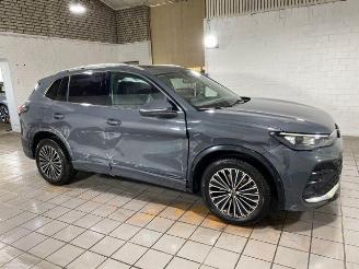 Volkswagen Tiguan 2.0 TDI DSG 4Motion R-LinePANO/360/NAVI picture 9
