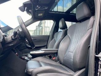 BMW X1 xDrive 23 i M Sport PANO/HUD/AHK/360/H&K/NAVI picture 16