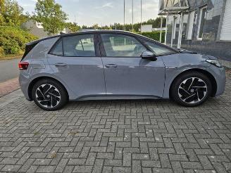 Volkswagen ID.3 Pro picture 9