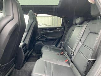 Porsche Cayenne S E-Hybrid Coupe CHRONO/PANO/HUD/AHK/360 picture 16