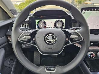 Skoda Superb Combi 1.5 TSI iV L&K PANO/HUD/AHK/360 picture 22
