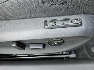 Skoda Superb Combi 1.5 TSI iV L&K PANO/HUD/AHK/360 picture 25