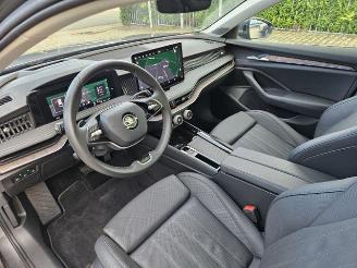 Skoda Superb Combi 1.5 TSI iV L&K PANO/HUD/AHK/360 picture 15