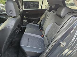Volkswagen Golf 1.5 TSI DSG Goal picture 17