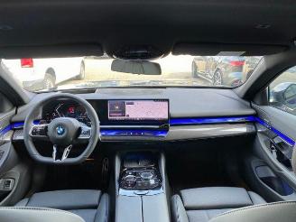 BMW 5-serie i Touring M Sport HUD/AHK/360/H&K/NAVI picture 21