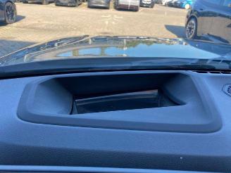BMW M4 40i xDrive Gran Coupe M Sport PANO/HUD/360/H&K picture 20