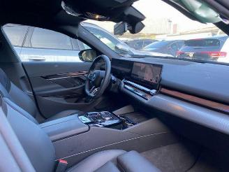 BMW i5 eDrive40 Touring M Sport HUD/AHK/360/H&K/NAVI picture 16
