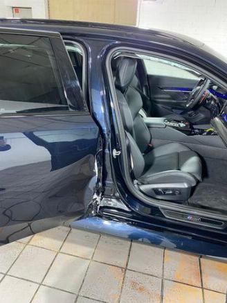 BMW M5 Touring PANO/HUD/AHK/360/B&W/NAVI picture 16