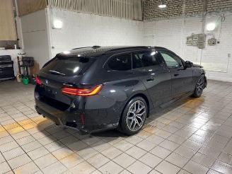 BMW i5 eDrive40 Touring M Sport Pro HUD/AHK/360/H&K picture 8
