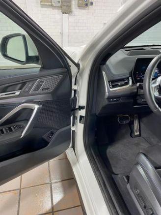 BMW iX1 xDrive30 M Sport HUD/AHK/360/H&K/NAVI picture 13