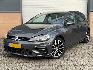 Unfallwagen Volkswagen Golf 1.5 TSI R-Line Led Matrix CarPlay Stoelverw 2019/8