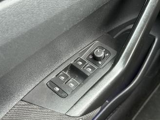 Volkswagen Polo 1.0 TSI R-Line | DSG | Cruise | Grote Navi | Clima | picture 32