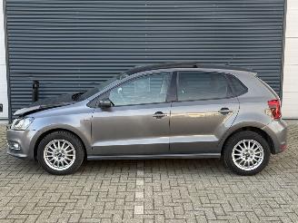 Volkswagen Polo 1.2 TSI Lounge Pano Cruise Clima Lage Km Stand picture 2