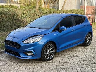 Vaurioauto  passenger cars Ford Fiesta ST-Line | Cruise | Stoelverwarming | CarPlay | 2019/9