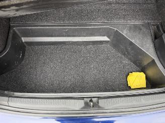 Toyota Auris 1.8 Hybrid | Camera | Clima | Unieke km stand | picture 18