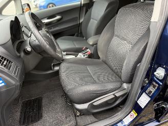 Toyota Auris 1.8 Hybrid | Camera | Clima | Unieke km stand | picture 12