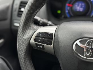 Toyota Auris 1.8 Hybrid | Camera | Clima | Unieke km stand | picture 23