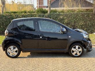Toyota Aygo 2013 | Navi | LM | 5 Deurs | Lage Km | picture 6