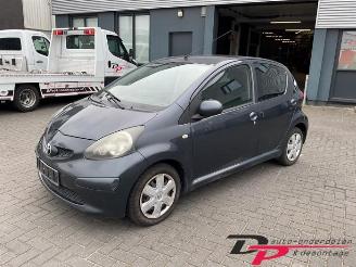 Vaurioauto  passenger cars Toyota Aygo Aygo (B10), Hatchback, 2005 / 2014 1.0 12V VVT-i 2007/3